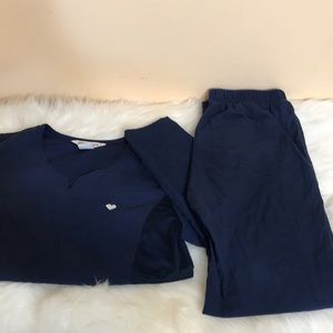 Navy small scrub set